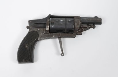 EUROPE, vers 1880-1900
Petit revolver hammerless...
