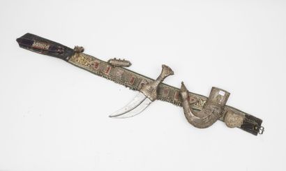 YEMEN, XXème siècle
Jambiya dagger.

Curved...