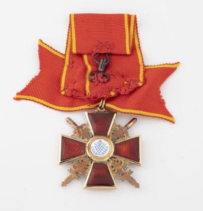 RUSSIE IMPERIALE,
Ordre de Sainte Anne.

Croix...