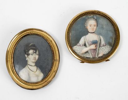 Miniature ovale. 

Portrait de femme brune...
