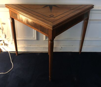 FRANCE, style Directoire, XIXème siècle
Triangular...