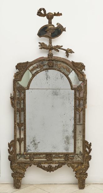 EUROPE, XVIIIème siècle
Miroir à parecloses...
