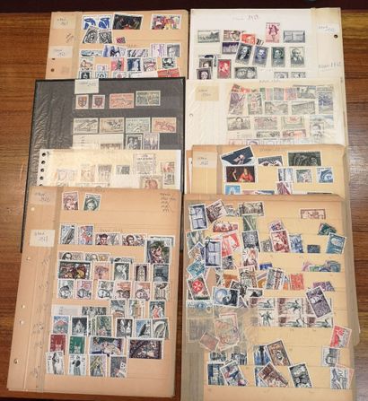 TOUS PAYS
Small batch of stamps.
