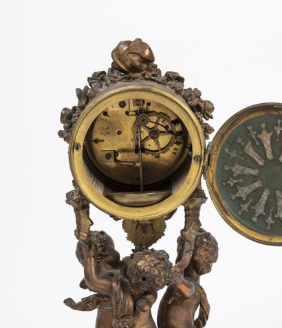FRANCE, début du XXème siècle
Pendule en...