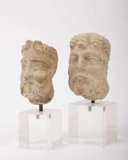 Dans le goût de l'ANTIQUE
Two heads of bearded...