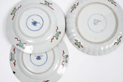 CHINE, XIXÈME SIÈCLE

Two circular plates...