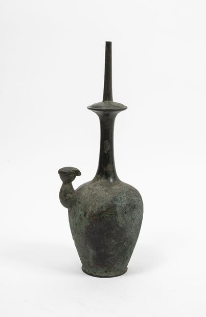 COREE
Kundika (Buddhist ritual ewer).

Bronze...