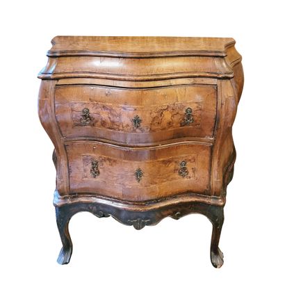 ITALIE, Venise, XIXème siècle

Small chest...