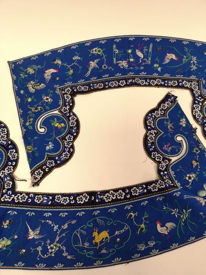 CHINE, début du XXème siècle
- Blue silk...