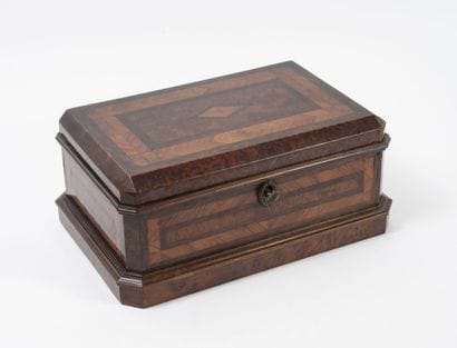 Rectangular box with cut angles in oak veneered...