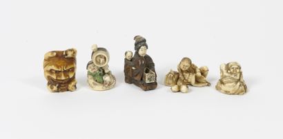 JAPON, vers 1900-1930

Five nestuke:




*...