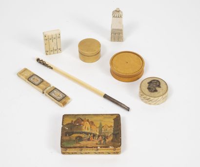 FRANCE, XIXEME SIECLE
Small lot of ivory...
