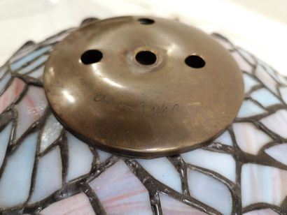 Dans le goût de Tiffany, XXème siècle
Table...