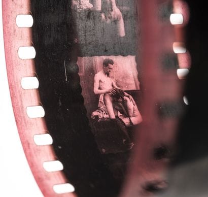Small viewer, in folded metal, of 35 mm Film...