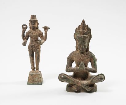 CAMBODGE, XXème siècle
Two bronze subjects...