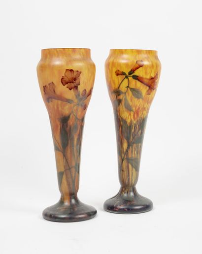 MADO
A pair of horn-shaped vases with narrow...