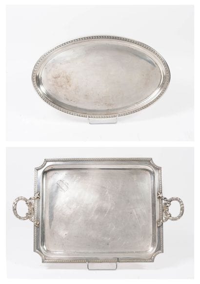 Two silver plated metal trays : 

- one oval...