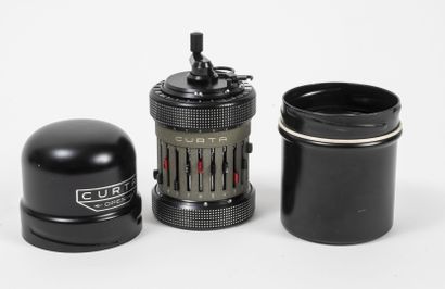 CURTA, Type II
Machine à calculer composé...