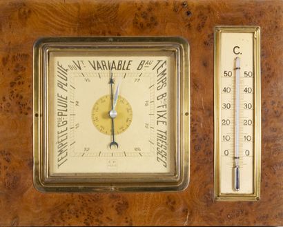 Lot comprenant :
- Un baromètre et thermomètre...