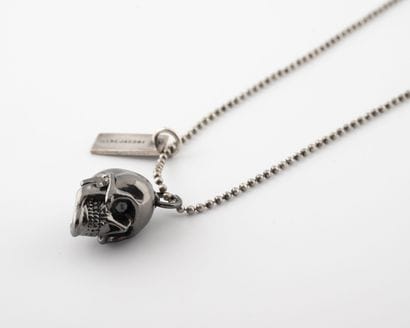 Marc JACOBS
Silver plated metal necklace...