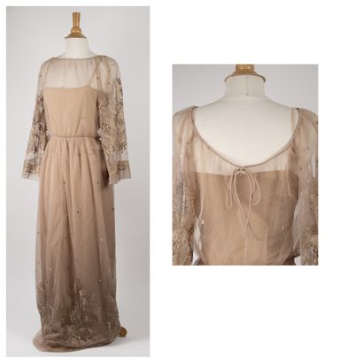 CHRISTIAN DIOR, Haute Couture 1975
Long dress...