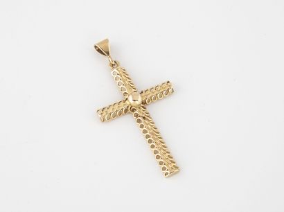 Yellow gold (750) openwork cross. 

Weight...