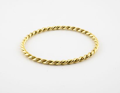 Yellow gold (750) twisted bangle bracelet.

Weight...