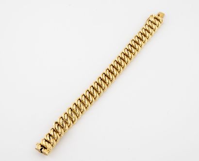 Bracelet in yellow gold (750) with American...