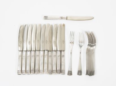Twelve small forks with three prongs in silver...