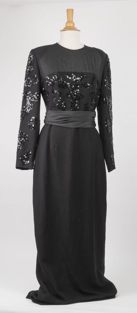 CHRISTIAN DIOR, Robes du soir
Black long...