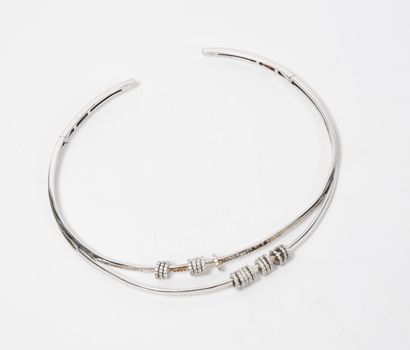 APM Monaco 

Silver (925) torque necklace,...