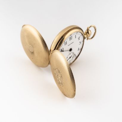 WALTHAM
Yellow gold (750) collar watch.

Front...