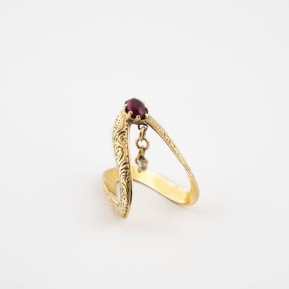 Bague en Z en or jaune (750) ornée d'une...
