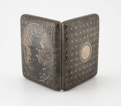 RUSSIE, fin du XIXème siècle

Etui à cigarettes...