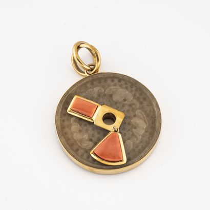 Pendentif circulaire en or jaune (750), corail...