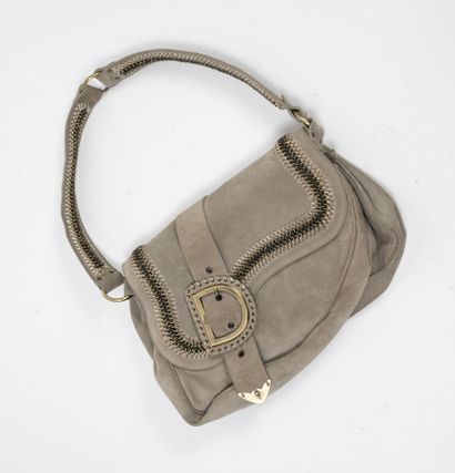 CHRISTIAN DIOR

Sac modèle Gaucho en cuir...