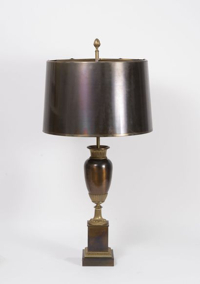 MAISON CHARLES

Pied de lampe en bronze à...