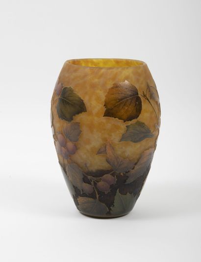 Etablissements DAUM à Nancy
Vase with a slightly...