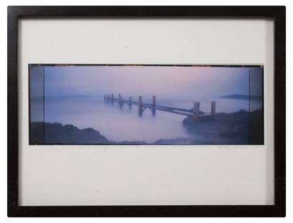 École contemporaine
Ponton sur la brume,...