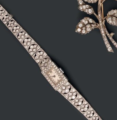 TAVANNES WATCH Co.
Montre bracelet de dame...