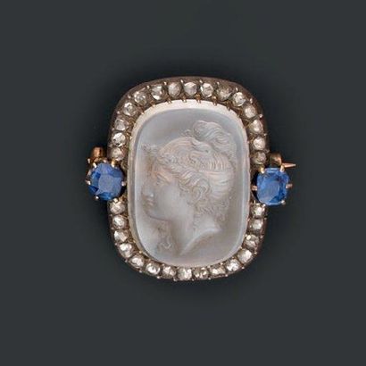 Broche en or jaune sertie de diamants de...