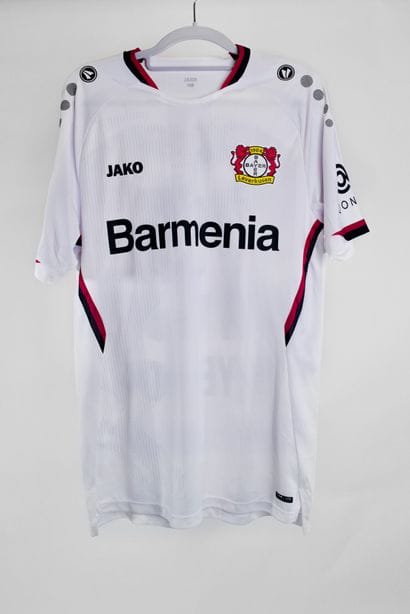 Moussa Diaby

Bayer Leverkusen Away 2021-22...