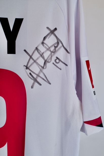 Moussa Diaby

Bayer Leverkusen Away 2021-22...