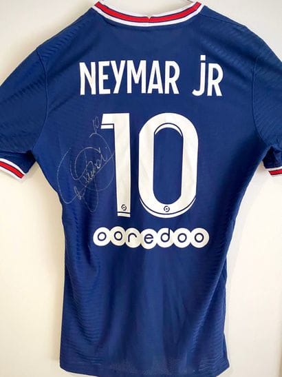 Neymar Jr.

PSG Home 2021-22 match shirt...