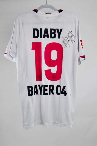 Moussa Diaby

Bayer Leverkusen Away 2021-22...
