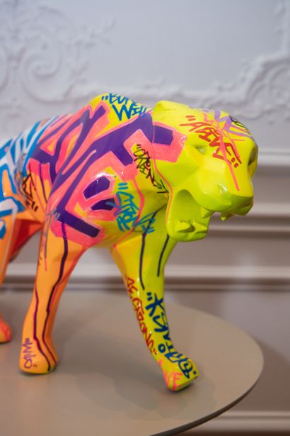 Richard Orlinski

70cm Panther resin tag...