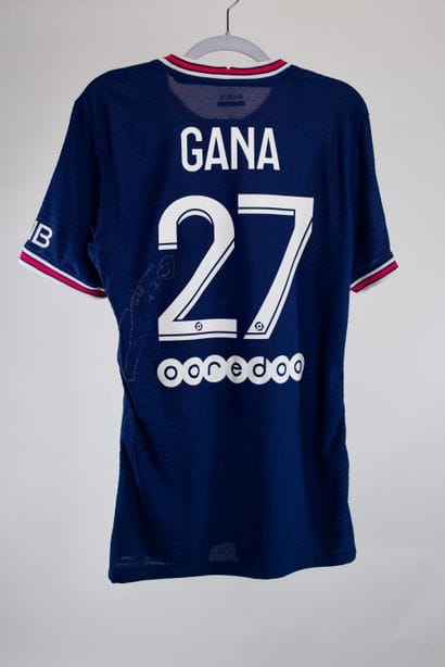 Idrissa Gueye

PSG Home 2021-22 match shirt...