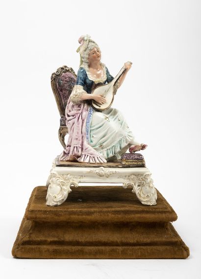 ROYAL DUX, BOHEMIA
Lot comprenant :

- Violoniste.

-...