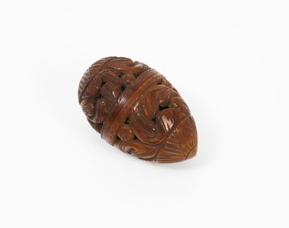 Boîte à chapelet ovoïde en noix de corozo...