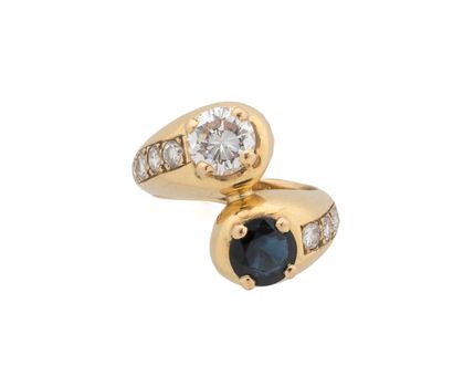 
Importante bague toi et moi en or jaune...